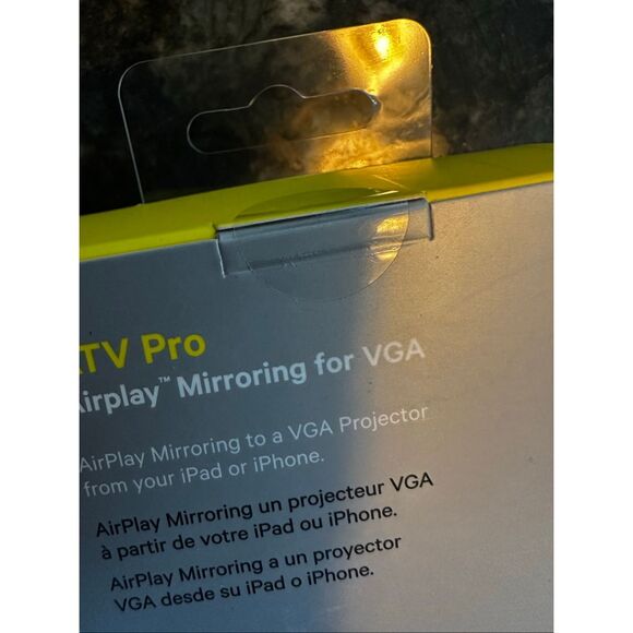 Kanex HDMI to VGA Adapter for Apple TV - Picture 8 of 9